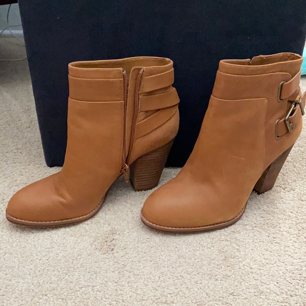 Carmel color Gianni Bini Booties